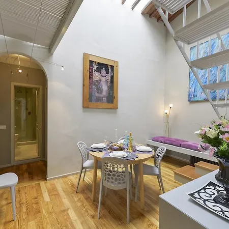 Apartment Luce Halldis Florence